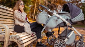 Czym wyróżniają się nowoczesne wózki dziecięce?